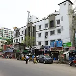 Oyo Flagship 470 Us Consulate