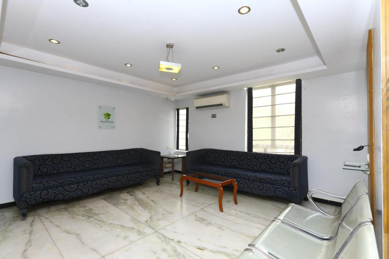 Oyo Flagship 470 Us Consulate Hotel 3*